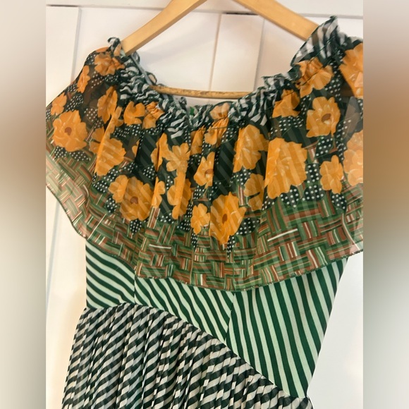 Vintage 70’s handmade pleated maxi dress - Picture 6 of 9